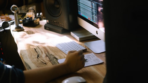 11 Ways to Make Money Online and Earn a Solid Income